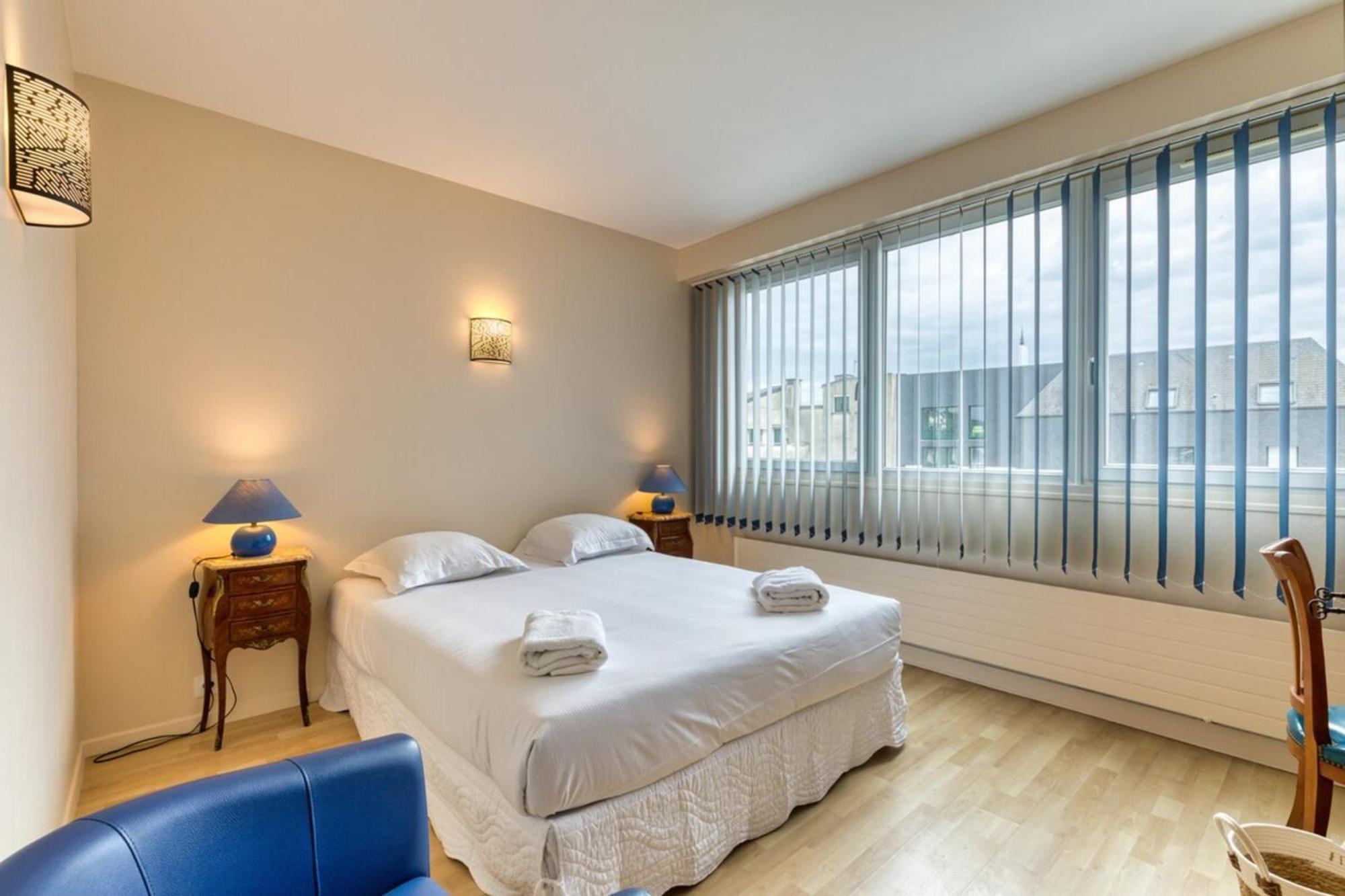 Francoise F5 Avec Parking Apartment รูออง ภายนอก รูปภาพ